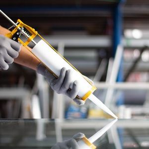 Glasbenodigdheden-voor-je-klus Glasbenodigdheden-voor-je-klus